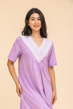 Load image into Gallery viewer, Pretty Nightdress with lace Neckline
